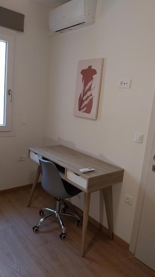 Uni Island - City Heart Suites Heraklion  Екстер'єр фото
