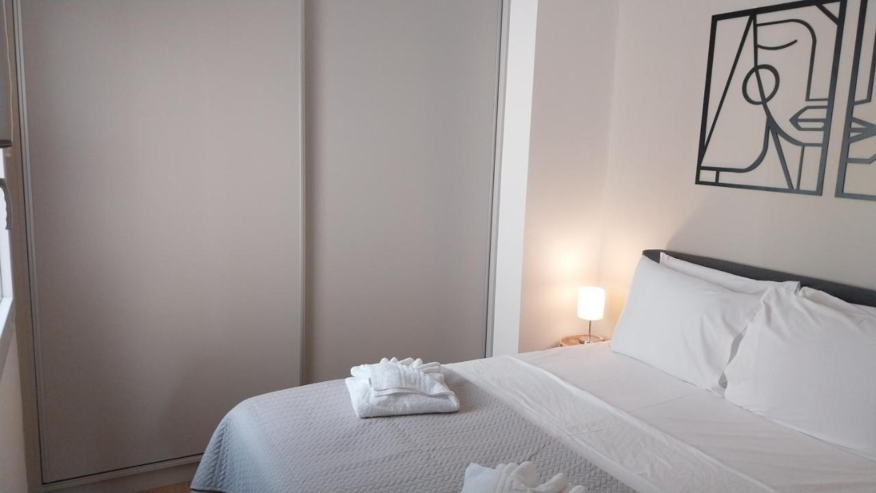 Uni Island - City Heart Suites Heraklion  Екстер'єр фото