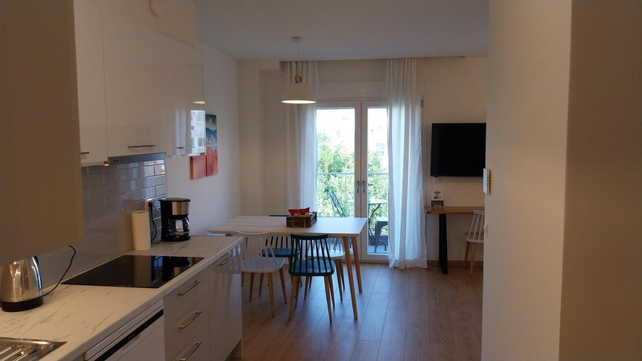 Uni Island - City Heart Suites Heraklion  Екстер'єр фото