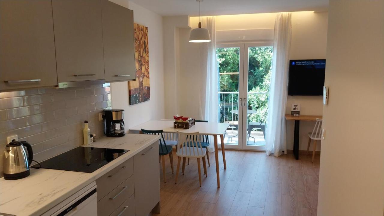 Uni Island - City Heart Suites Heraklion  Екстер'єр фото