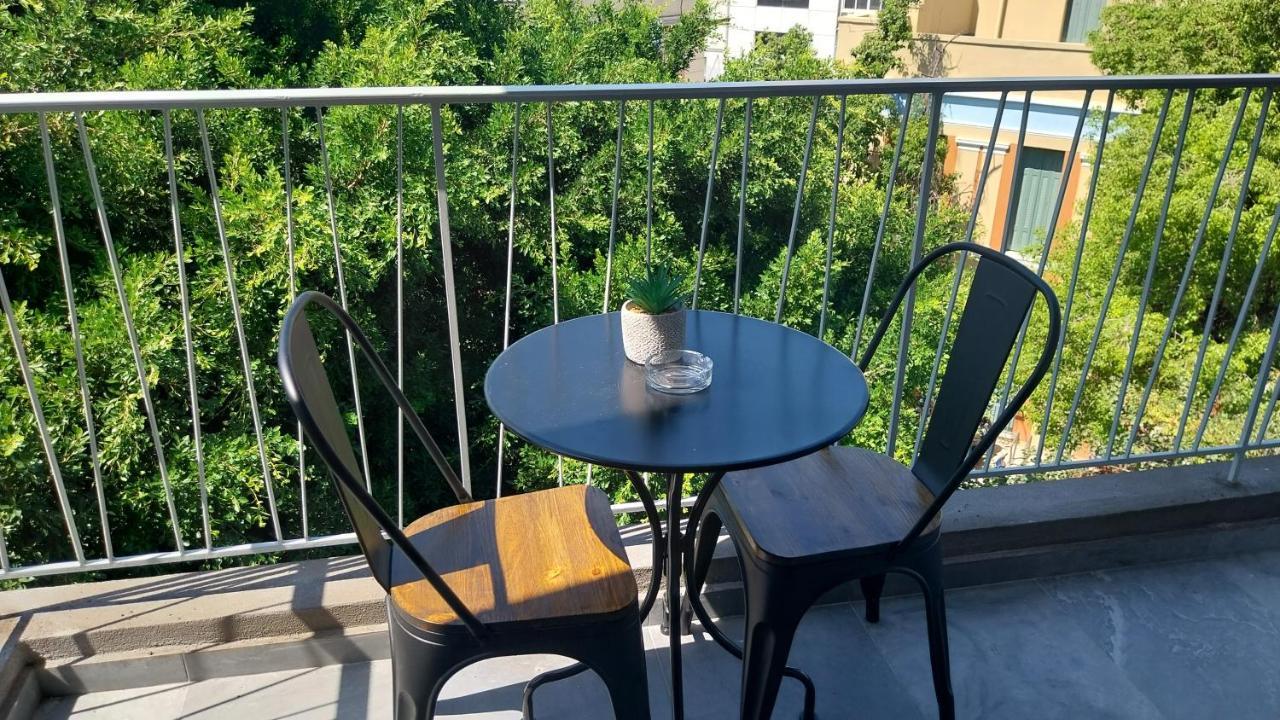 Uni Island - City Heart Suites Heraklion  Екстер'єр фото