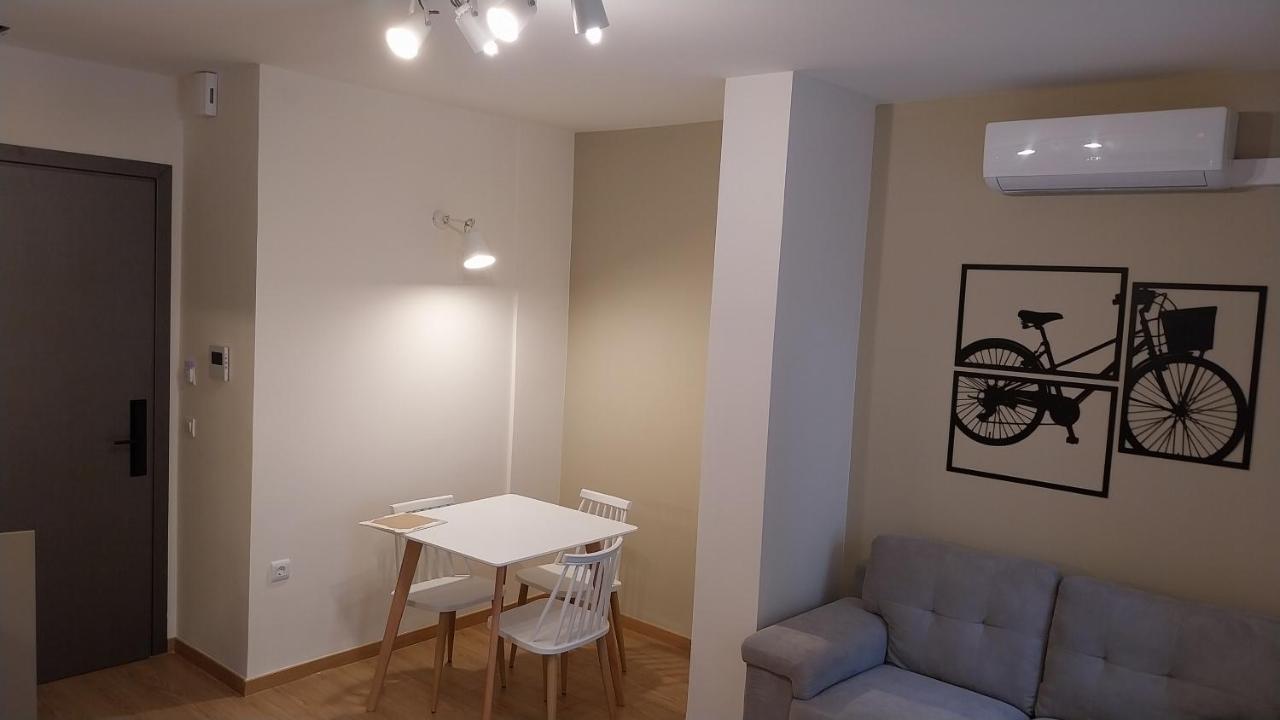 Uni Island - City Heart Suites Heraklion  Екстер'єр фото