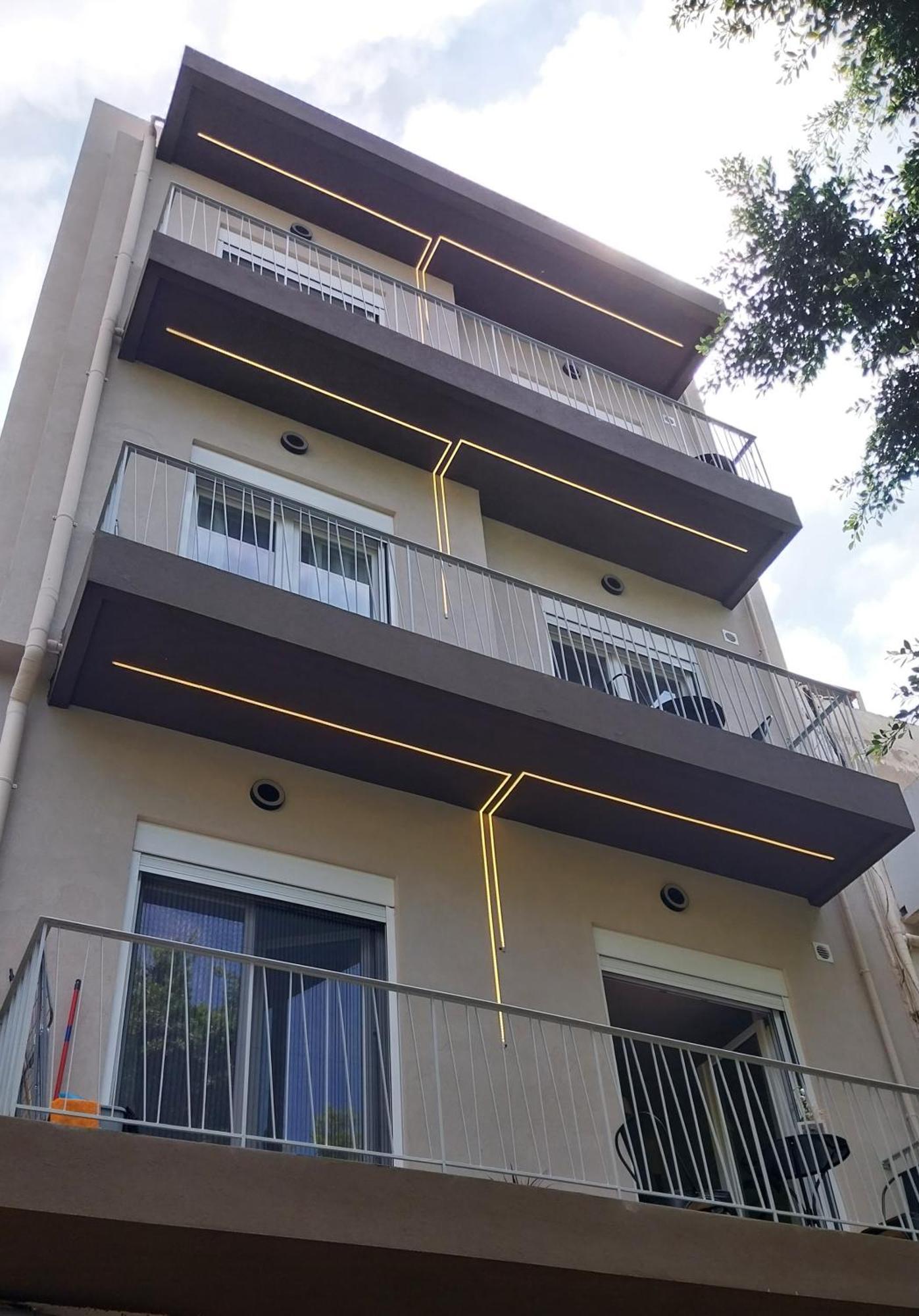 Uni Island - City Heart Suites Heraklion  Екстер'єр фото